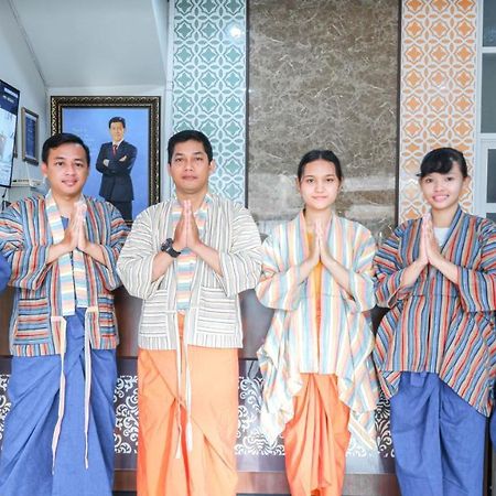 Cabin Hotel Sutomo Yogyakarta Extérieur photo
