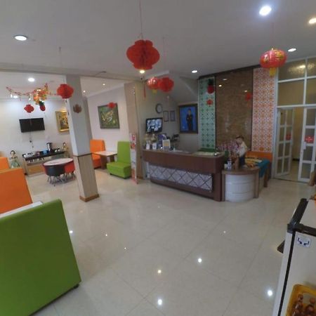 Cabin Hotel Sutomo Yogyakarta Extérieur photo