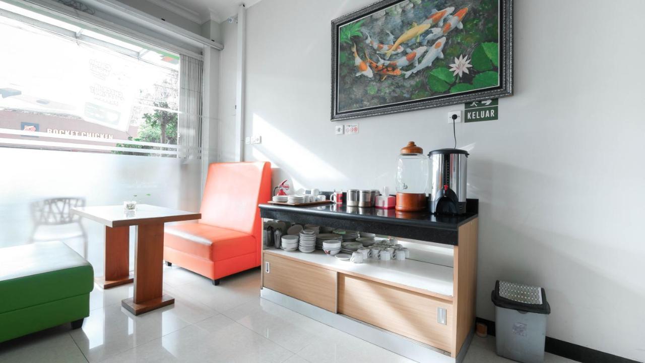 Cabin Hotel Sutomo Yogyakarta Extérieur photo