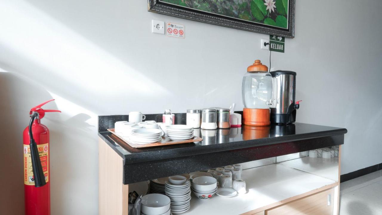 Cabin Hotel Sutomo Yogyakarta Extérieur photo