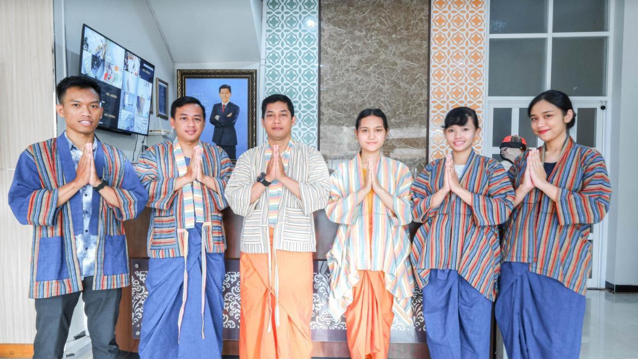 Cabin Hotel Sutomo Yogyakarta Extérieur photo