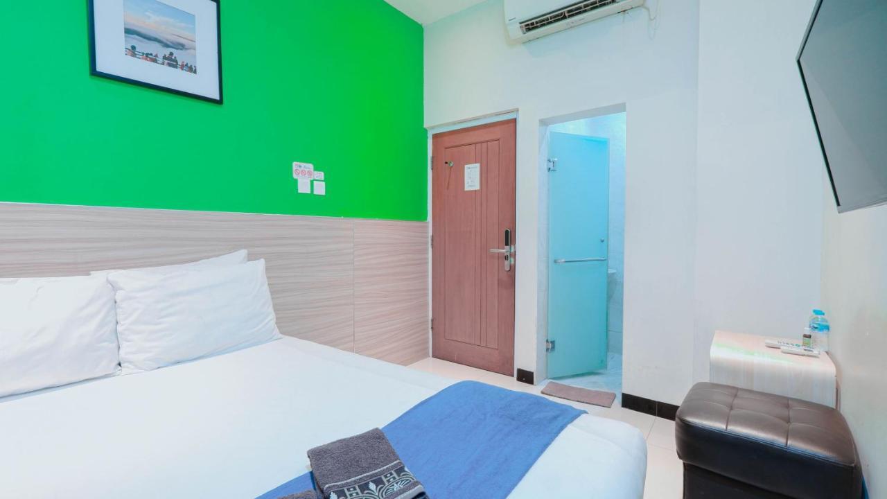 Cabin Hotel Sutomo Yogyakarta Extérieur photo