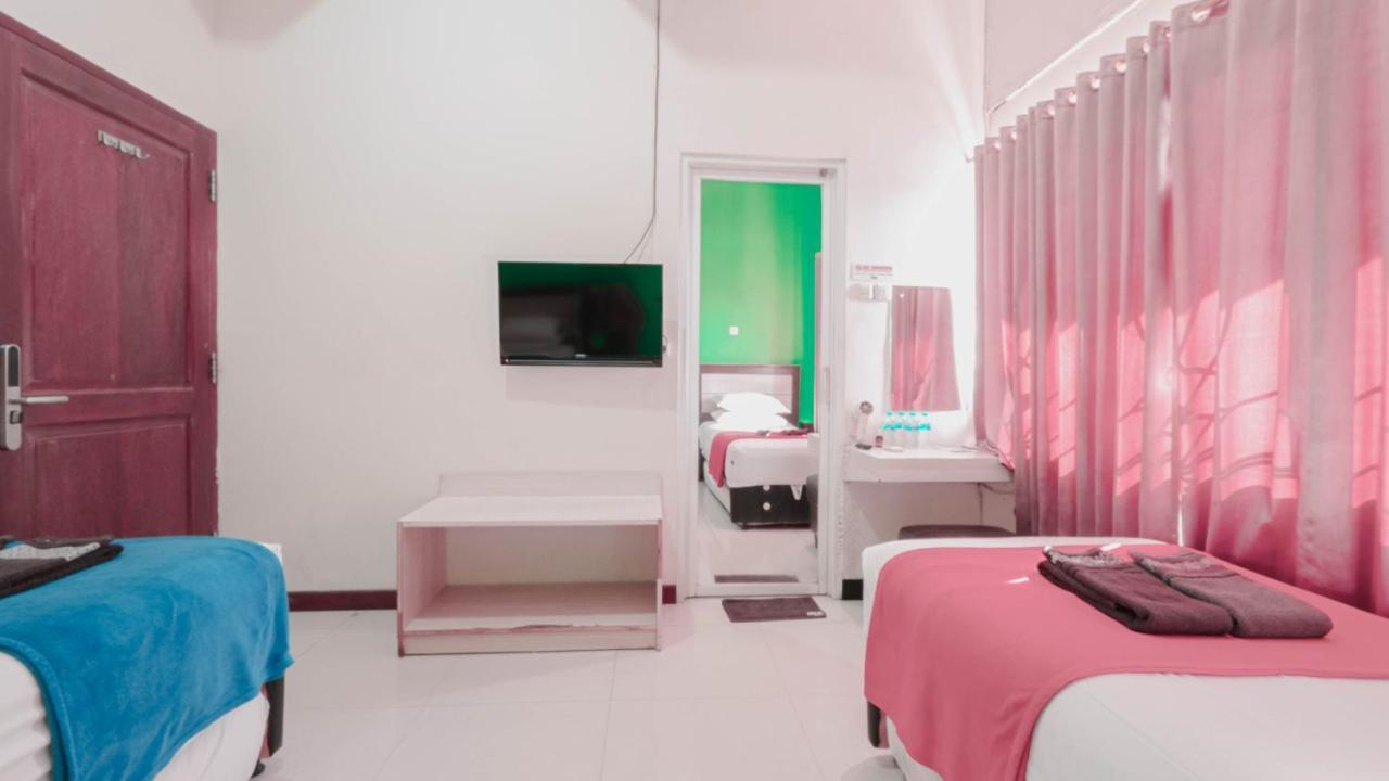 Cabin Hotel Sutomo Yogyakarta Extérieur photo