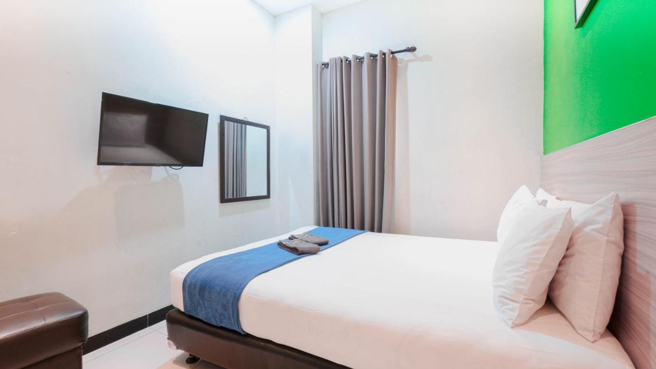 Cabin Hotel Sutomo Yogyakarta Extérieur photo