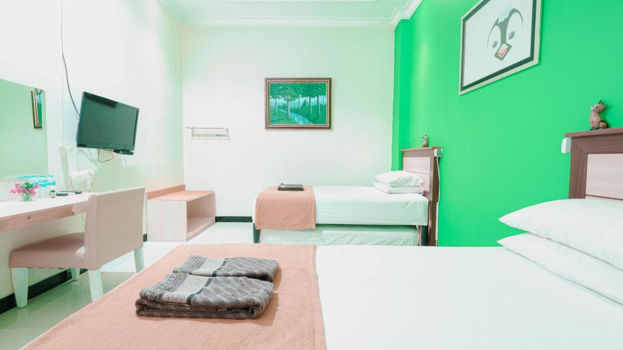 Cabin Hotel Sutomo Yogyakarta Extérieur photo