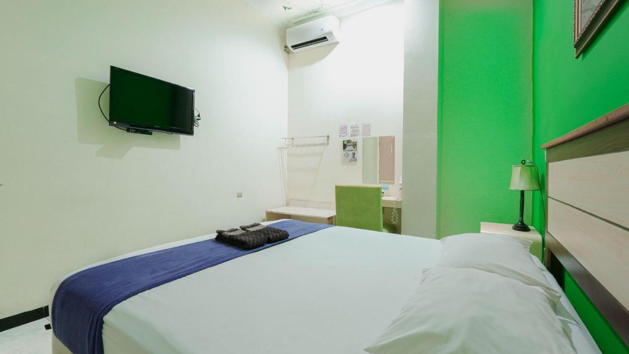 Cabin Hotel Sutomo Yogyakarta Extérieur photo