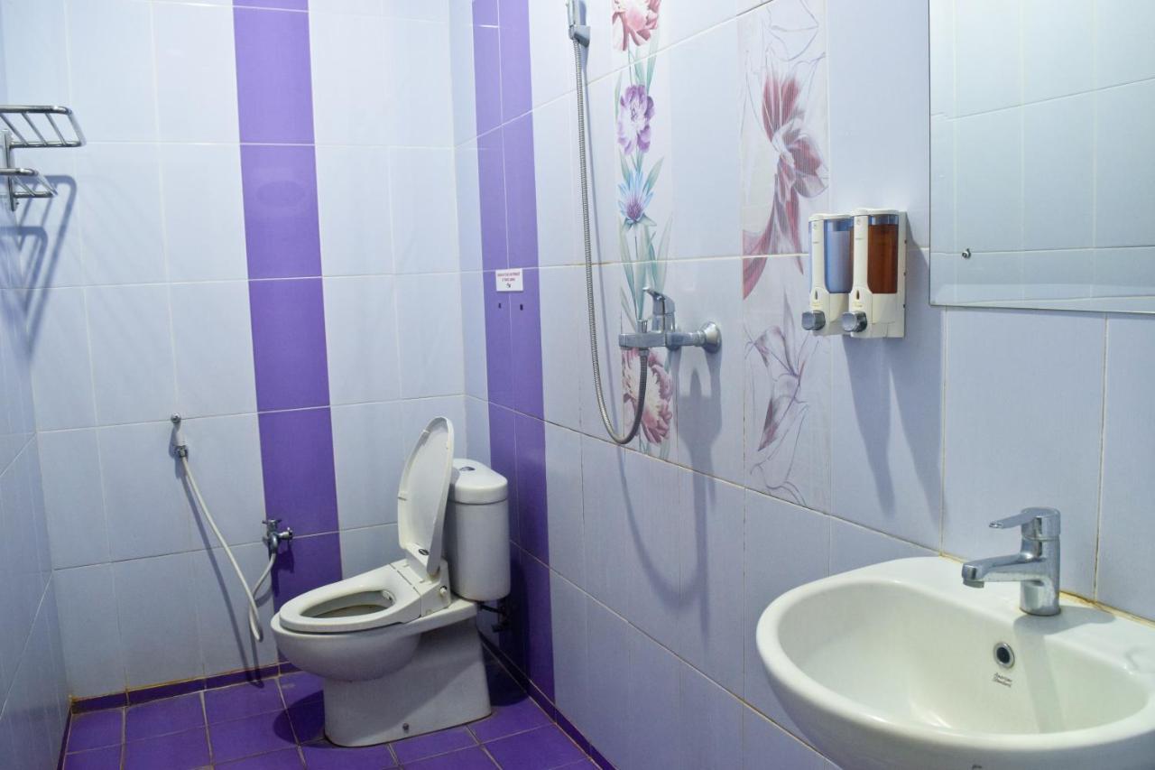 Cabin Hotel Sutomo Yogyakarta Extérieur photo