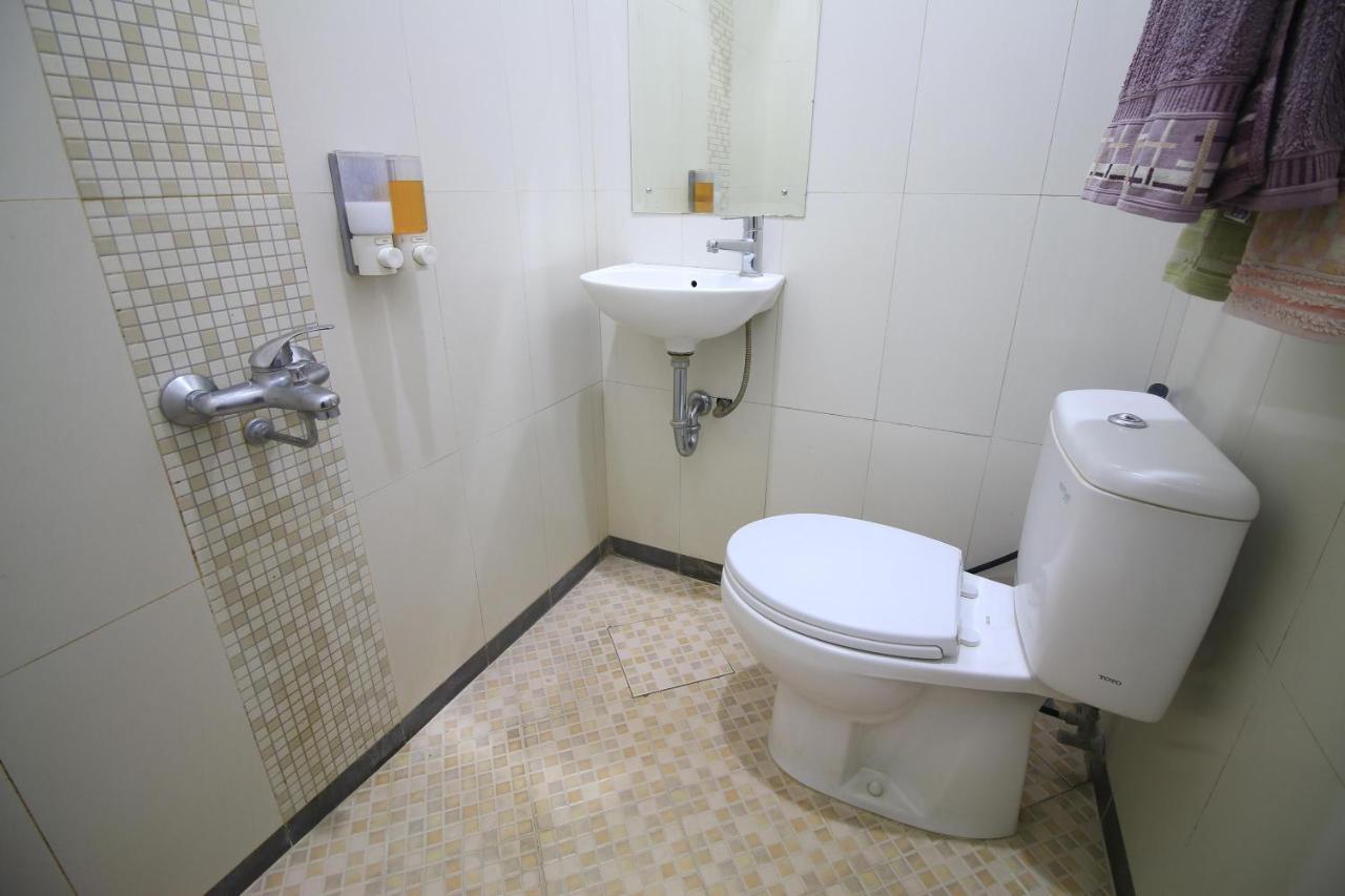 Cabin Hotel Sutomo Yogyakarta Extérieur photo